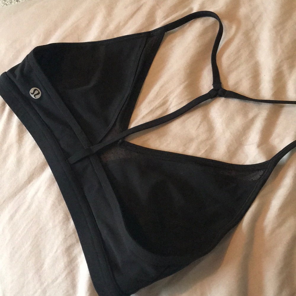 Lululemon sports bra black size 6